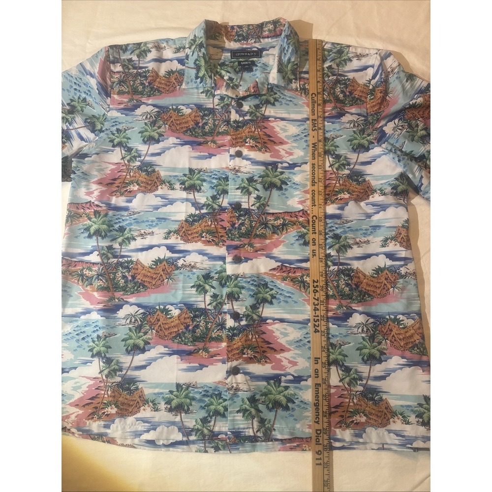 Crown & Ivy Men's Hawaiian Shirt Size XL Button Down Beach Scene Silk Feel - Picture 4 of 7